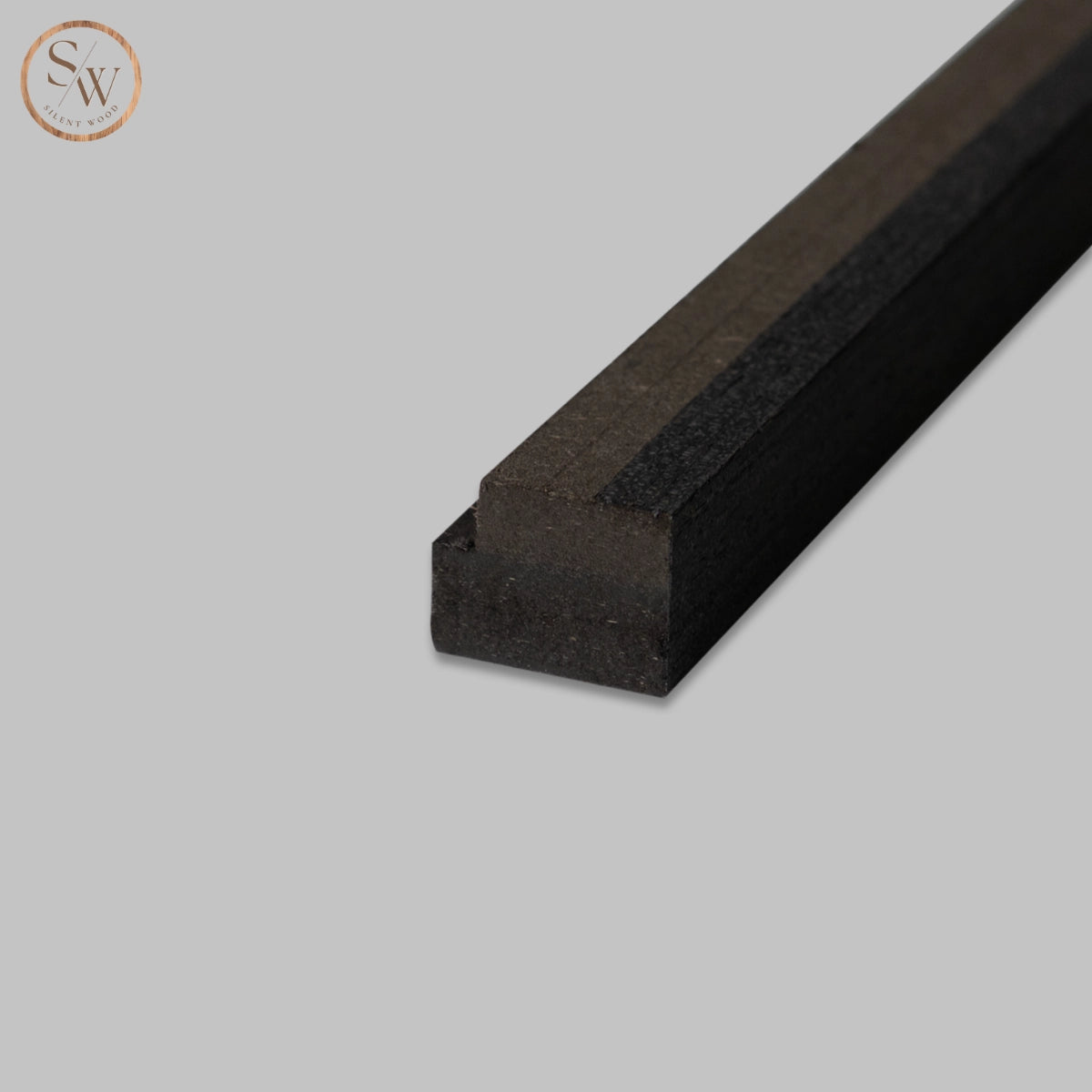 Premium – Záróléc akusztikus falpanelhez – Black Oak